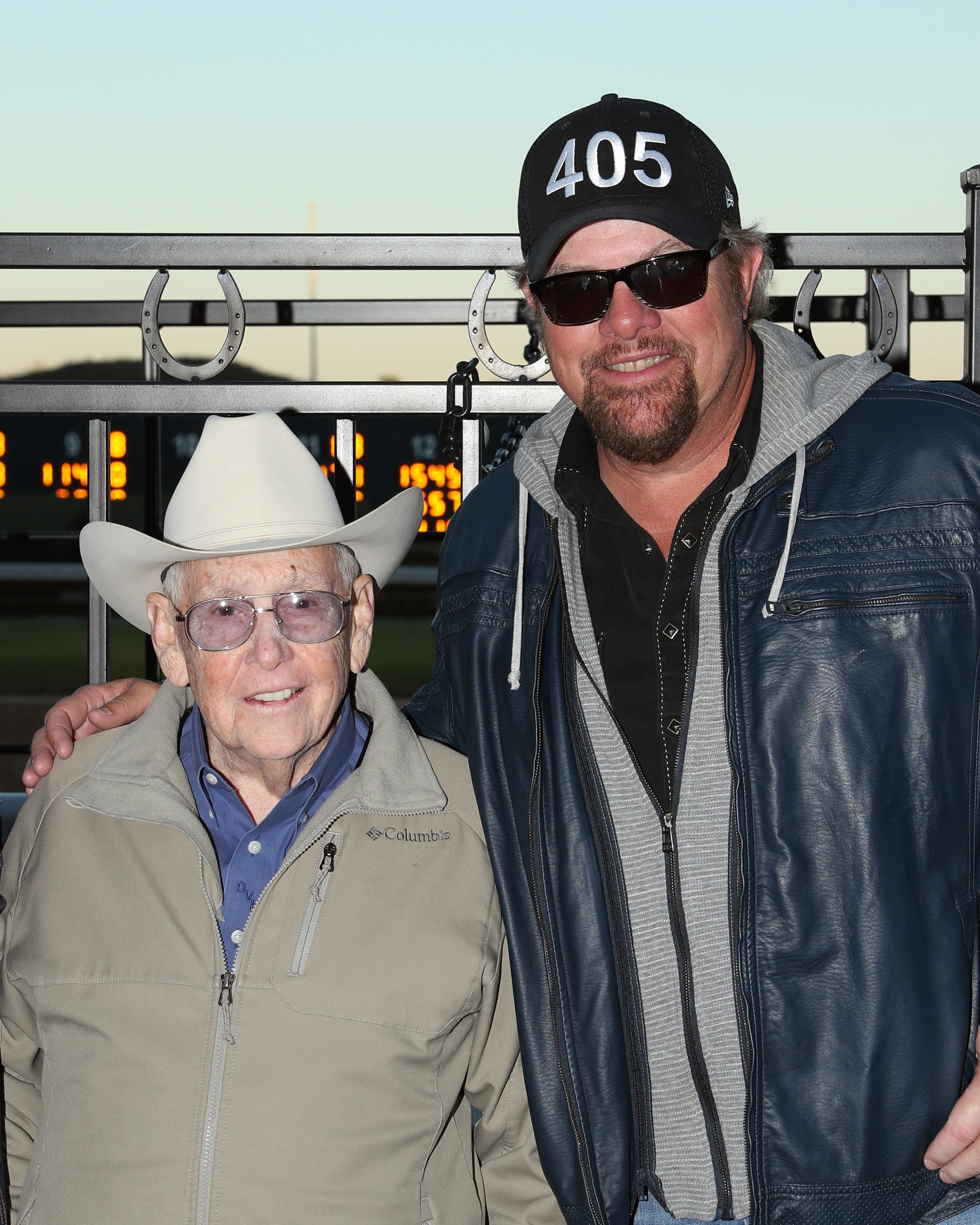 Wyfire, Bell Dozer go out for Toby Keith's stable